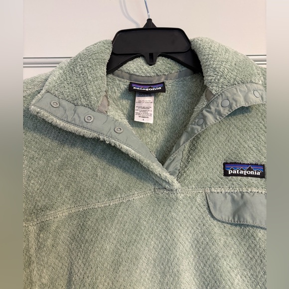 Patagonia Women's size small Re-roll snap T pullover in arctic mint - Picture 4 of 6